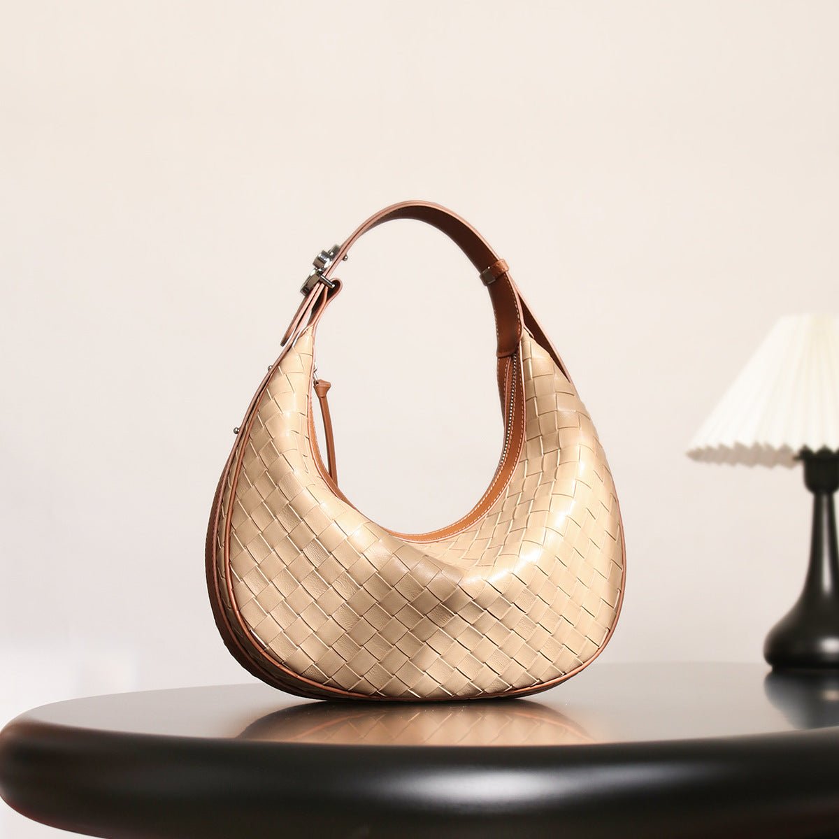 Design Niche Genuine Leather Bag Women's Woven Tiny Trek