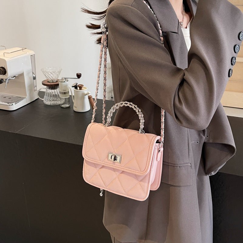 Women's Portable Diamond Chain Messenger Bag TinyTrek UAE